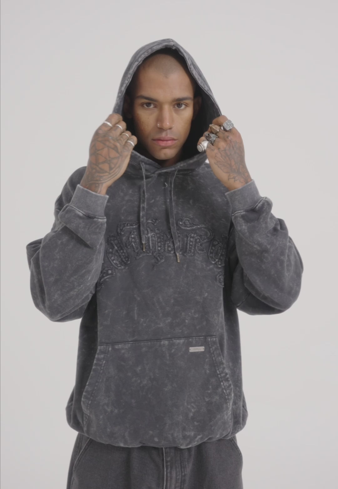 お値下げ中！ House of Hardy ハーディー　ブレザーボタンセット Mens Acid Wash Applique Graphic Pouch Hoodie - Black – Ed Hardy Europe