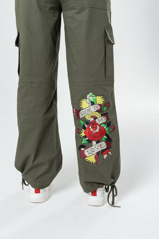 Damskie spodnie Cargo True To My Love - oliwkowe